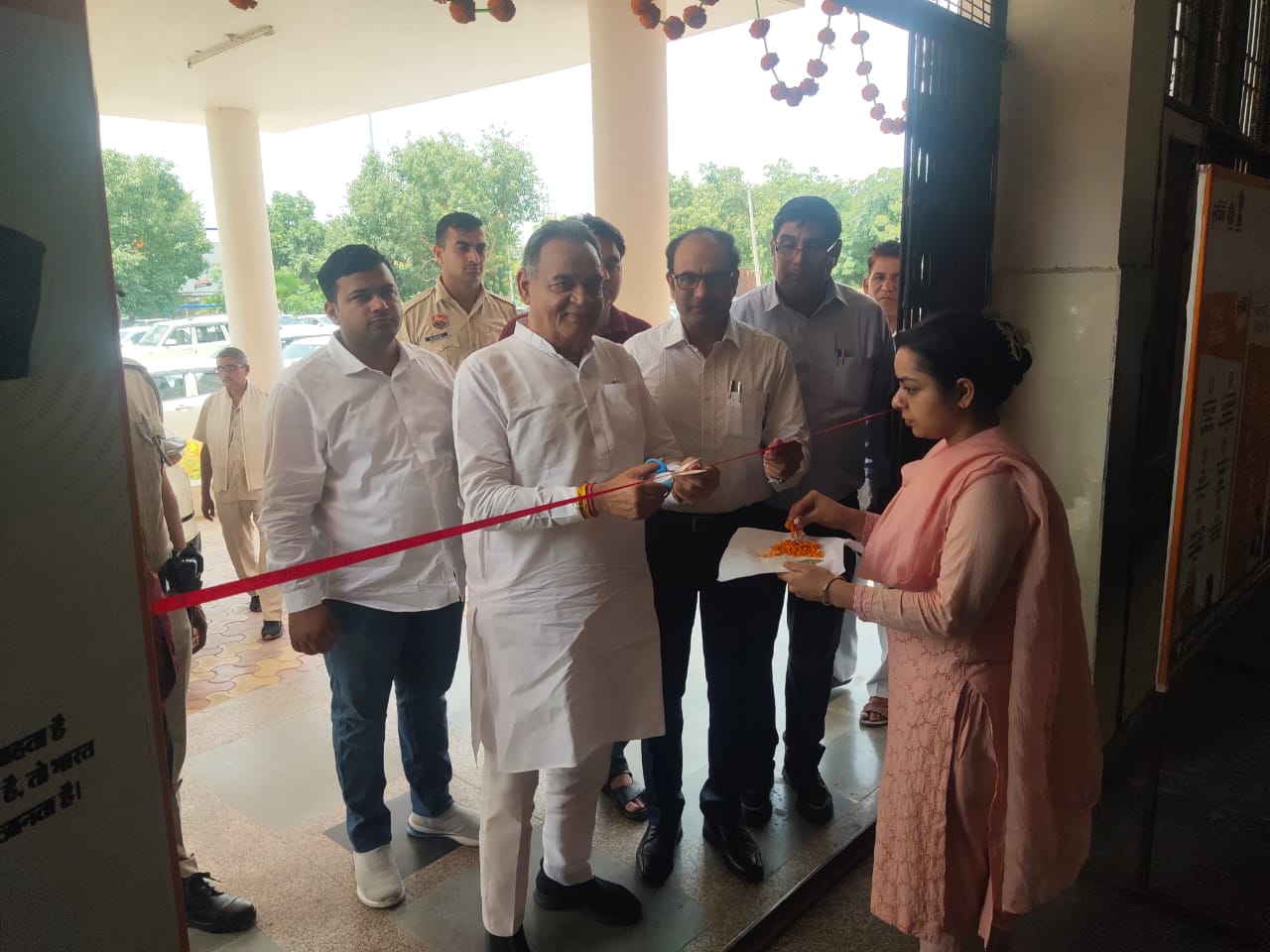 केंद्र सरकार के 11 वर्ष पूर्ण होने पर आयोजित प्रदर्शनी का हांसी विधायक विनोद भयाना ने किया शुभारंभ